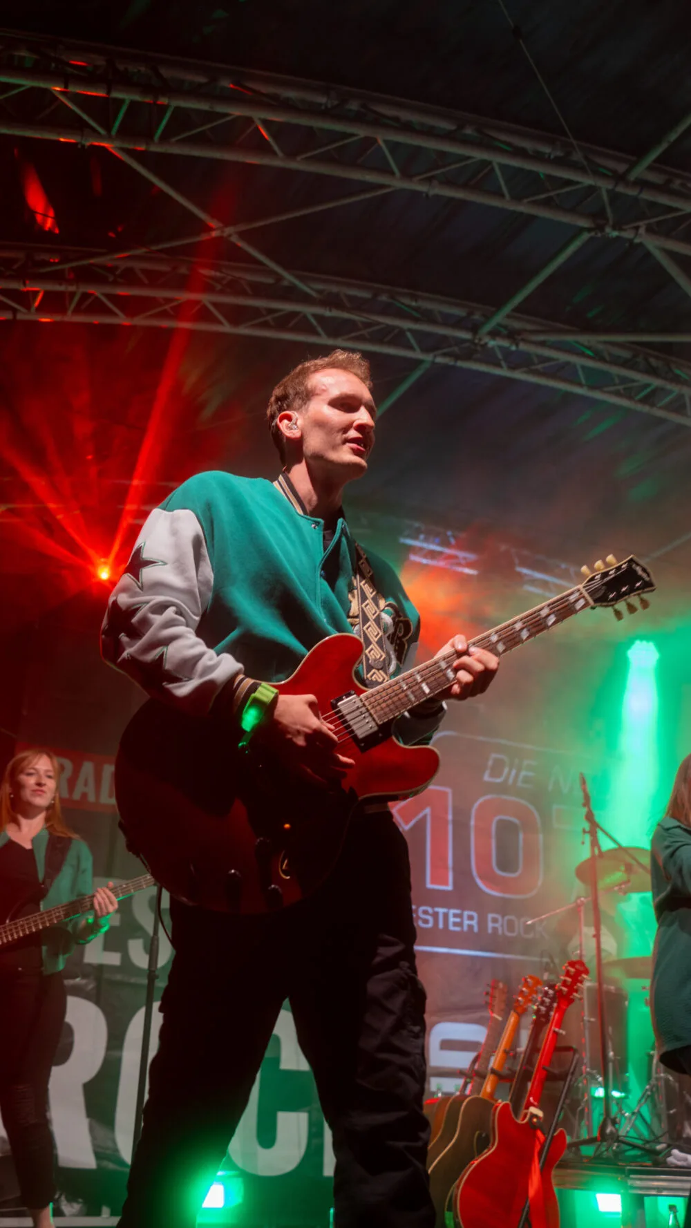 Live-Auftritt von Lay Down Layla mit Publikum