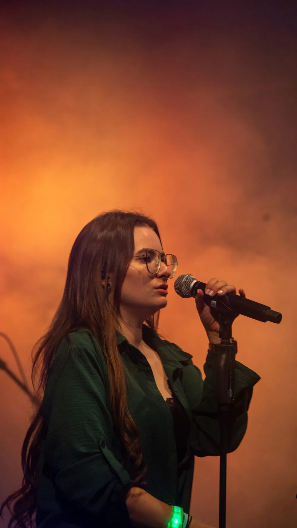 Coverband Lay Down Layla auf einer Bar-Bühne